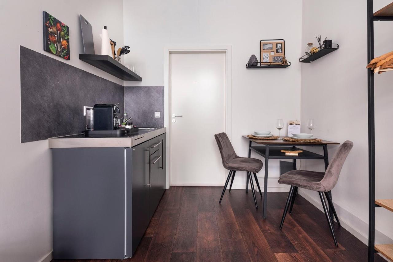 Central Apartment In Heart Of Берлин Экстерьер фото