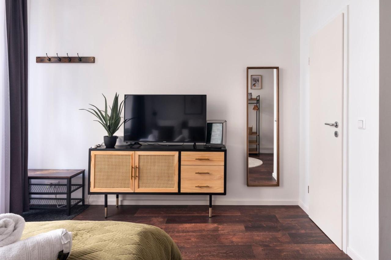 Central Apartment In Heart Of Берлин Экстерьер фото