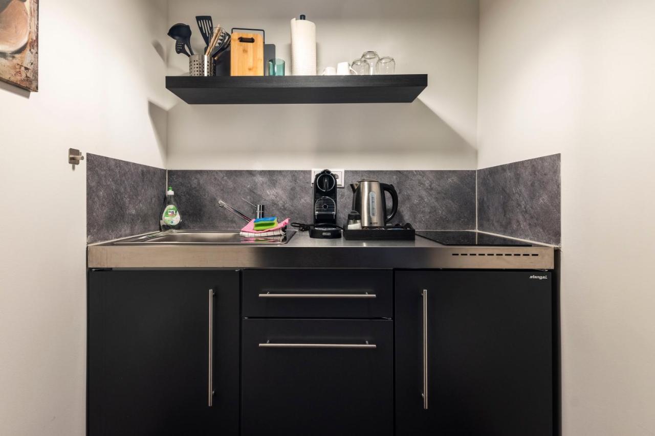Central Apartment In Heart Of Берлин Экстерьер фото
