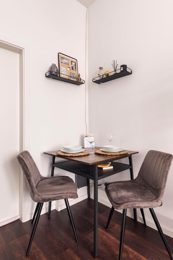Central Apartment In Heart Of Берлин Экстерьер фото